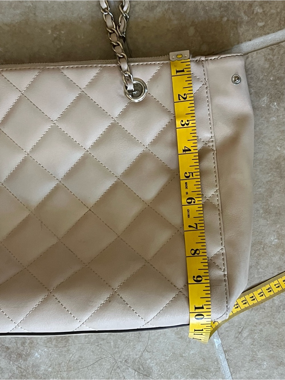 Quilted Chain-Handle Tote Bag - Beige - Picture 4 of 6